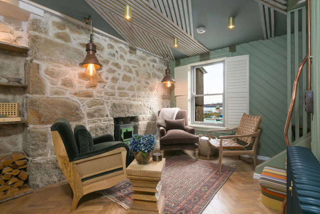 She-Sells-Sanctuary-living-room